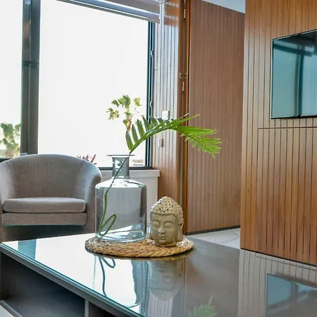 Phaedrus Living Seaview Luxury Flat Marina Court 213 Daire Pafos