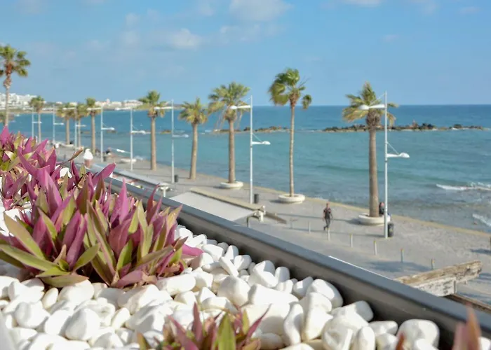 Phaedrus Living Seaview Luxury Flat Marina Court 213 Apartmán