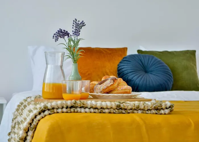 Phaedrus Living Seaview Luxury Flat Marina Court 213 *