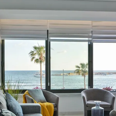 Phaedrus Living Seaview Luxury Flat Marina Court 213 Daire *