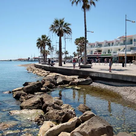 Phaedrus Living Seaview Luxury Flat Marina Court 213 *